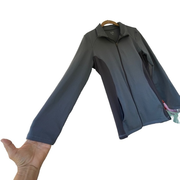 Champion men’s zip‎ up lightweight jacket long sleeve gray on gray pockets - Picture 8 of 9